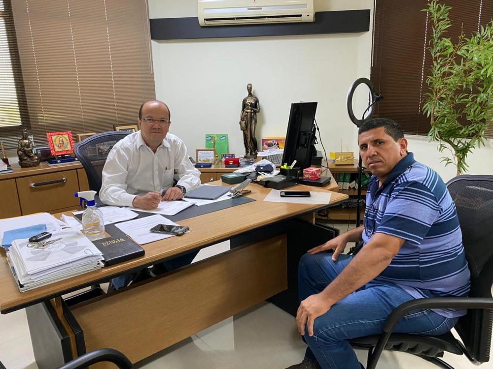 Vereador eleito, Donizete Policia se reuniu com o Deputado Estadual Barbosinha em busca de recursos 