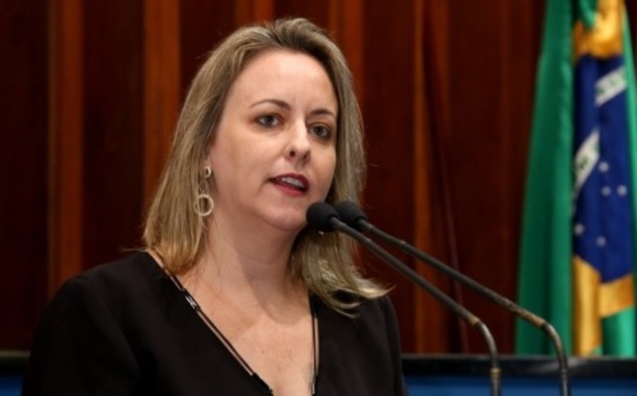 Juíza de MS, que atuou em Nova Andradina, é premiada pela Embaixada dos EUA