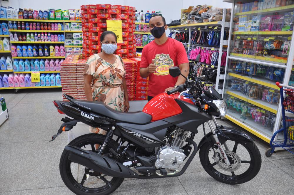 “Esta é a primeira vez que ganhei um prêmio como este!” destacou ganhadora da moto do Pires 