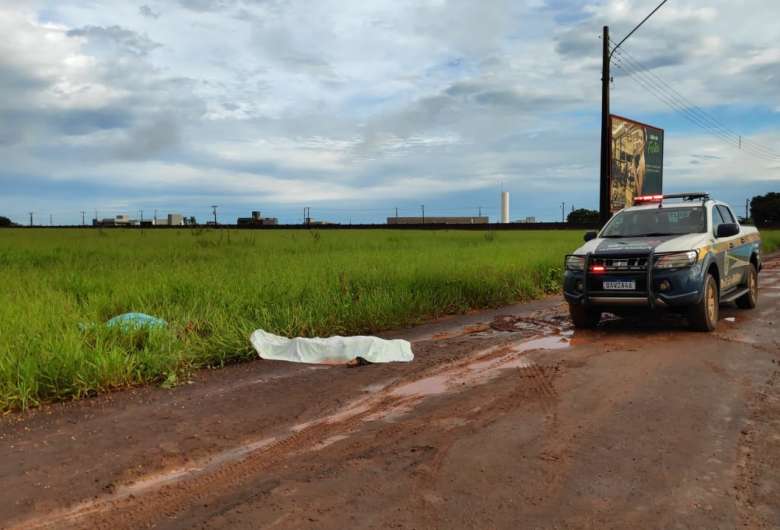 Corpos foram encontrados às margens da BR-163 - Crédito: Osvaldo Duarte/ Dourados News 