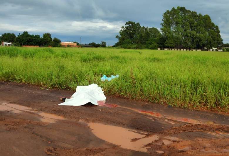 Corpos foram encontrados às margens da BR-163 - Crédito: Osvaldo Duarte/ Dourados News 