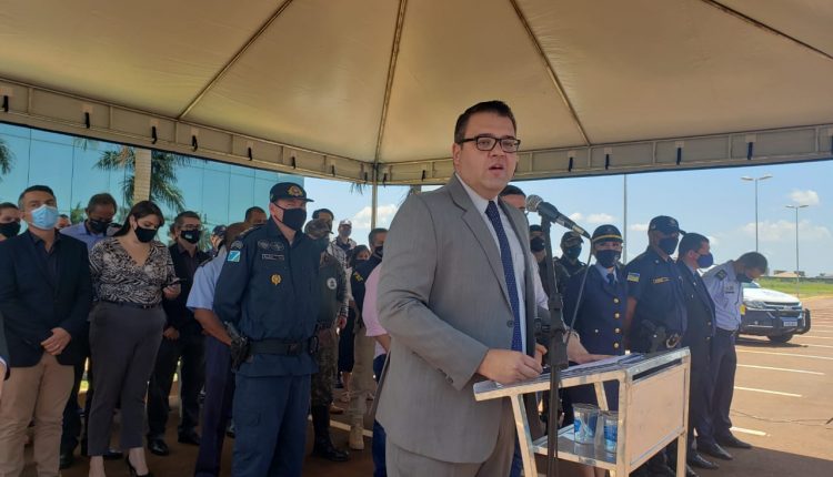 Prefeito fez um breve balanço dos primeiros dias de administração. (Foto: Marcos Morandi)