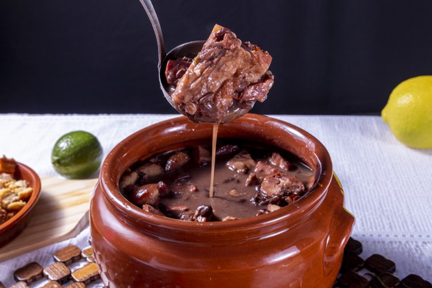 Sábado (20/03), o Restaurante e Marmitaria Tempero Nordestino vai servir uma deliciosa feijoada em Deodápolis 