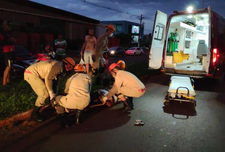 Vítima foi levada para o Hospital da Vida - Crédito: Osvaldo Duarte/ Dourados News 