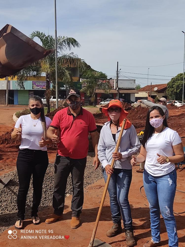 Deodápolis: Vereadoras Aninha e Sara destacaram obras no centro da cidade 