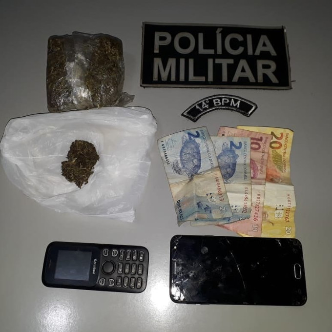 Após denúncia de disparo de arma de fogo, PM prendeu homens acusados de tráfico de drogas em Deodápolis 
