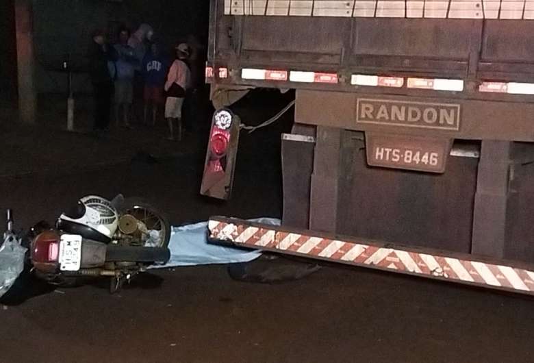 Acidente ocorreu na noite de domingo em Dourados - Crédito: Osvaldo Duarte/Dourados News 