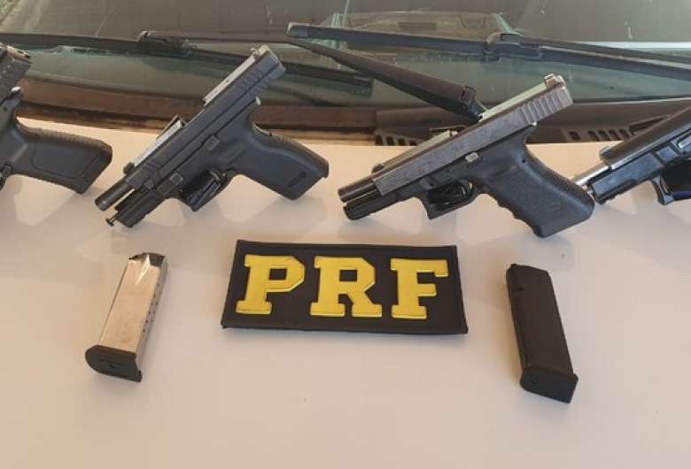 Armas apreendidas na tarde de hoje em Ponta Porã - Crédito: Divulgação 