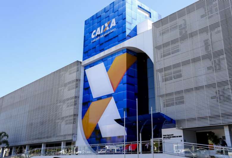 Trabalhadores nascidos em abril podem sacar auxílio emergencial