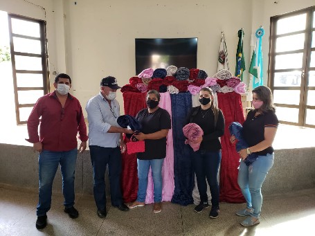 Município de Deodápolis recebeu 413 cobertores por meio do programa ‘Aqueça uma vida’ 
