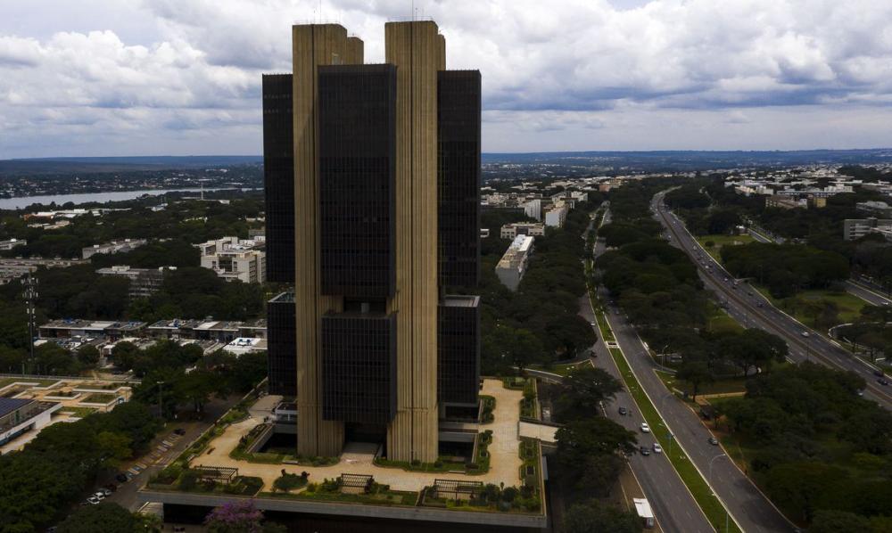 Mercado financeiro eleva projeção da inflação para 7,27% este ano