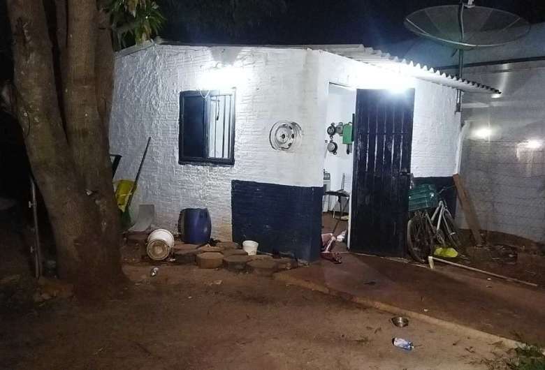 A polícia militar e a perícia estiveram no local para devidos levantamentos - Crédito: Osvaldo Duarte/Dourados News 