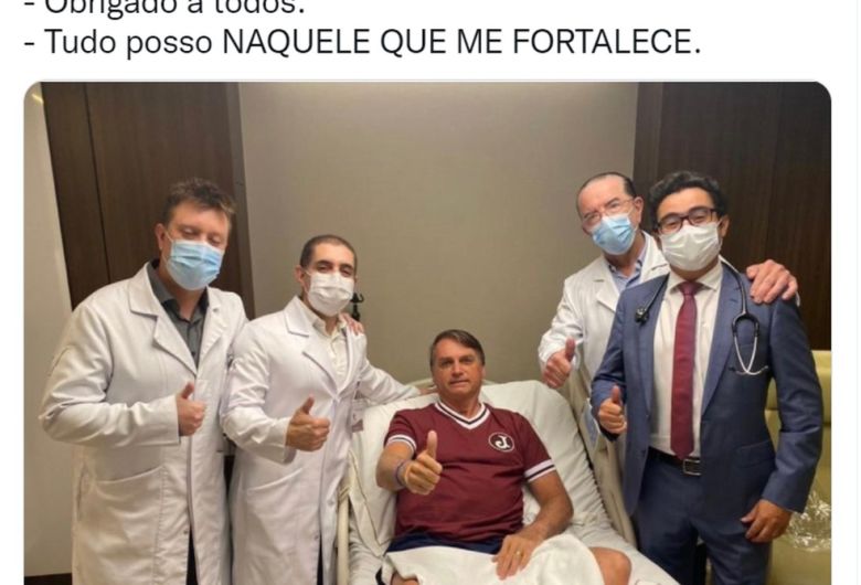 Bolsonaro recebe alta de hospital após internação
