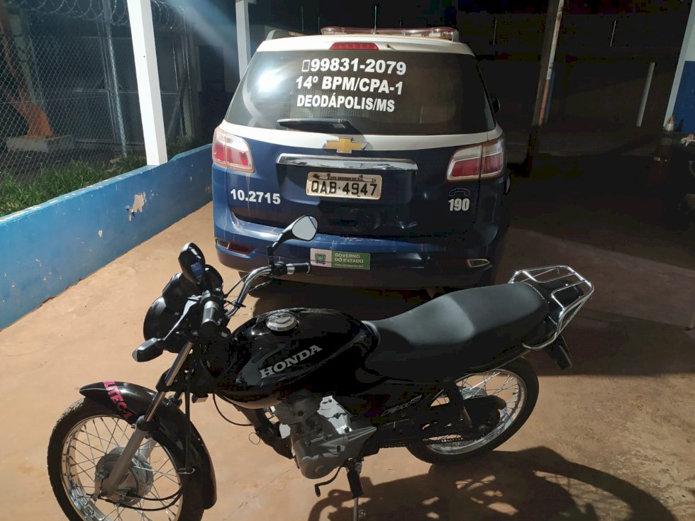 16 anos: Menor de idade foi apreendido por estar ‘empinando’ moto no centro da cidade 