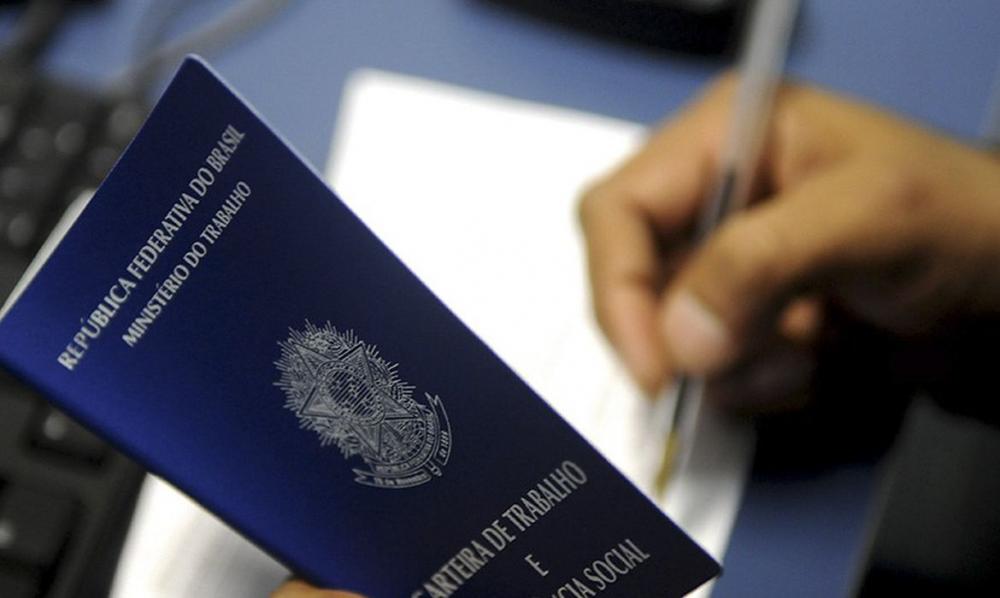 Brasil gerou 2,7 milhões de empregos formais em 2021