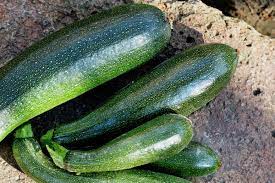 Você sabe quais são os benefícios do pepino? A Farma e Farma te conta aqui 