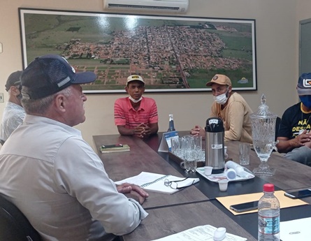 Em reunião com Diretores e Superintendentes da SEINFRA, Prefeito destaca prioridades e metas 