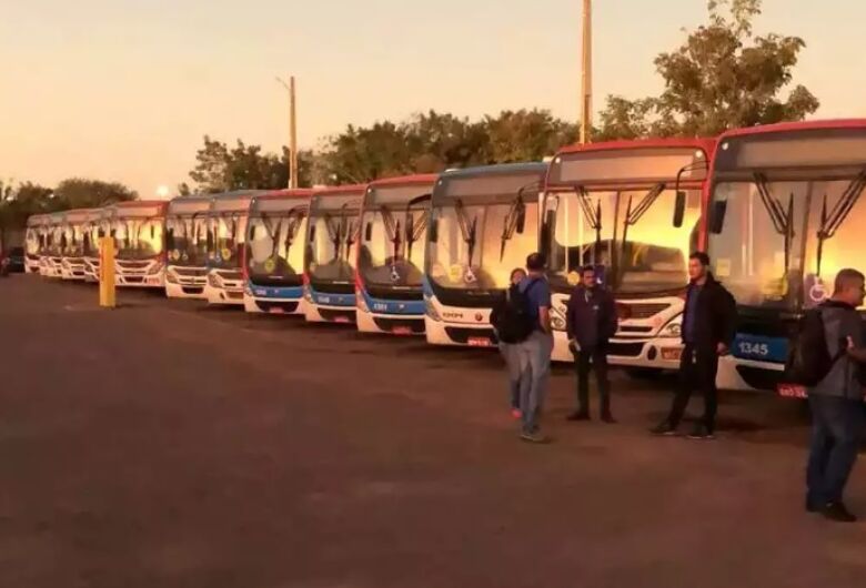 Paralisação teve início nesta manhã na capital - Crédito: Campo Grande News 