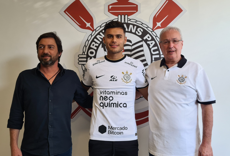 Argentino foi oficializado hoje pelo Corinthians - Crédito: Olavo Guerra/Agência Corinthians 