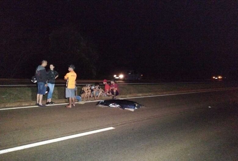 Homem morreu atropelado na noite de terça em Dourados - Crédito: Dourados News 