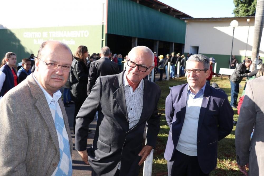 Deputado Barbosinha com o presidente João Frazão e o vice da Guarda Mirim, pastor Ildemar Bebert