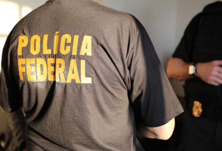 Dois mandados de busca e apreensão são cumpridos em Nova Andradina - Crédito: Divulgação/PF