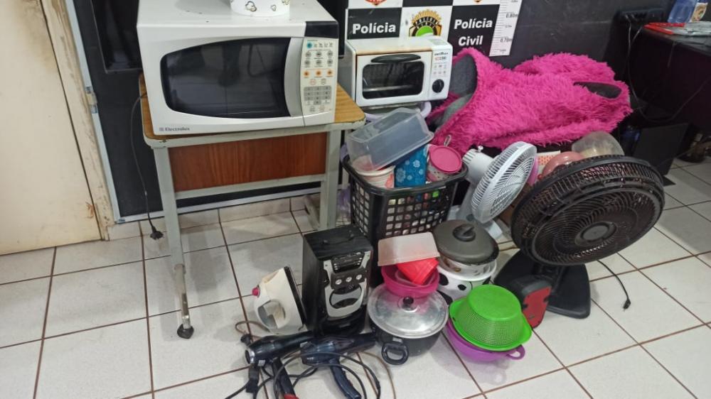 Parte dos objetos furtados foram recuperados pela polícia; Fotos: Sidnei Bronka/Ligado Na Notícia