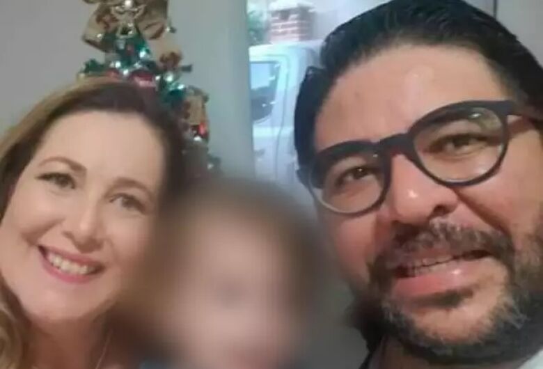 Mãe, filho de 3 anos e o pai morreram na hora. - Crédito: (Redes Sociais)