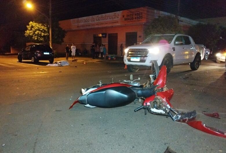 Motociclista morre após colidir contra veículo na região central de Dourados 