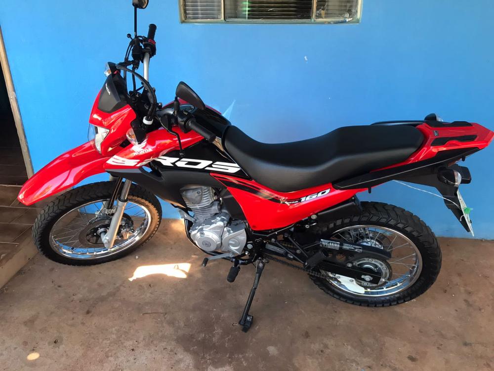 Moto NXR 160 BROS é roubada em plena luz do dia e trocada por outra em Deodápolis