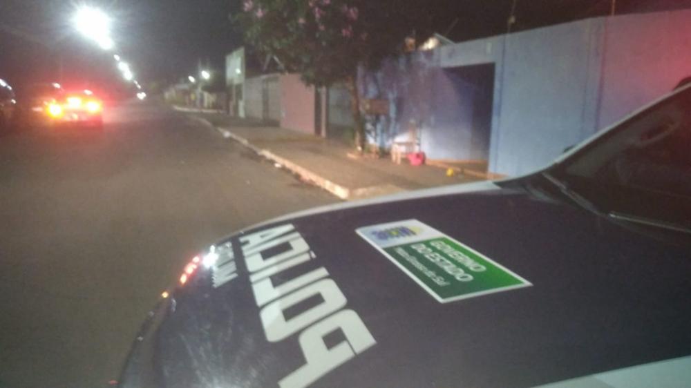 Jovem é executado com pelo menos 15 tiros na frente da família