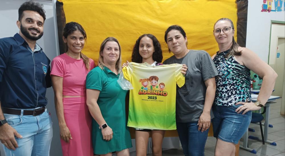 Escola estadual Scila Médici celebra conquista no programa Agrinho 2023 em Deodápolis