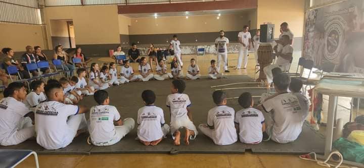 Deodápolis celebrou o 9º Encontro Ginga com entrega de graduações em capoeira