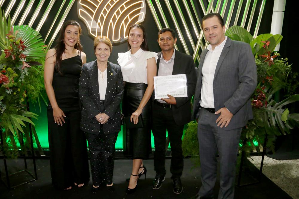 Casal de Deodápolis recebeu prêmio nacional em Brasília/DF no evento da CNA Agro Brasil 2023
