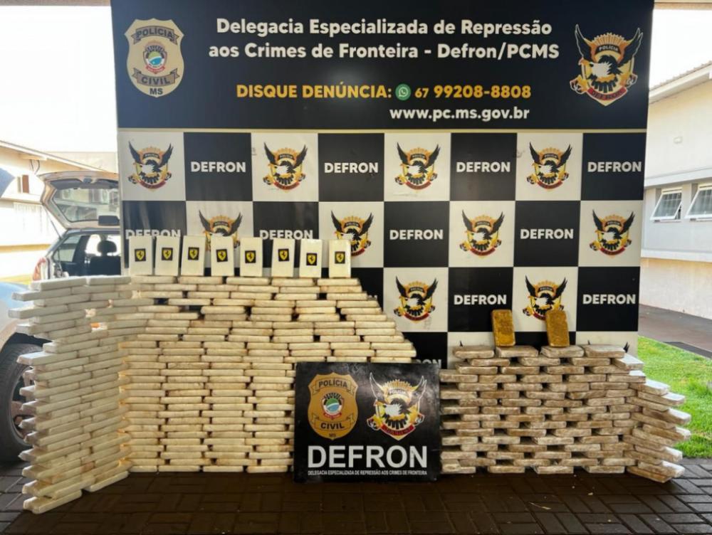Na última quarta-feira (6/3), as forças policiais de Ivinhema realizaram uma operação conjunta, resultando na prisão de Fernando Dehais de Almeida, de 40 anos, por suspeita de transporte de uma substancial quantidade de drogas. A ação, que contou com a pa