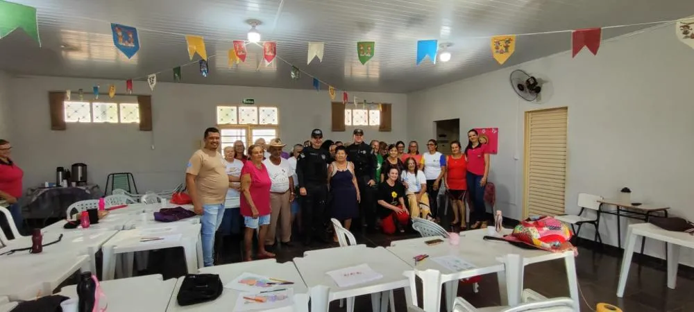 Polícia Militar realiza palestra para idosos em Deodápolis através da Operação Virtude