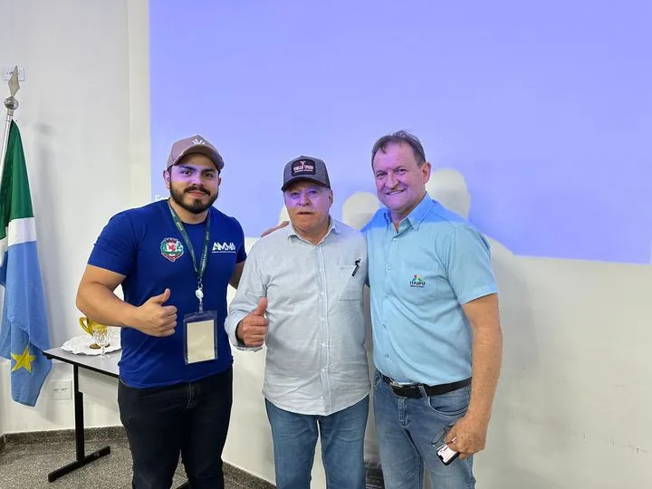 Prefeito Valdir Sartor e diretor da Agência de Meio Ambiente participam de evento da Itaipu em Dourados