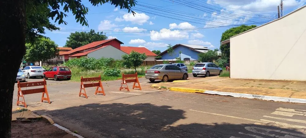 AGEMTRA realizará manutenção na sinalização da Rua 10 de Outubro, em frente à Escola Municipal Cícero Reinaldo