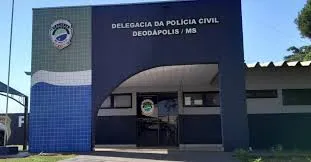  Polícia encontra substância análoga à maconha em residência durante investigação em Deodápolis