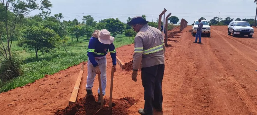 Bosque municipal de Deodápolis recebe cercamento para preservação do espaço