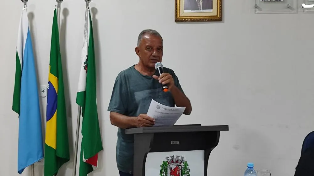  Vereador Edmilson Prates de Souza propõe a aquisição de 100 casas populares para Deodápolis