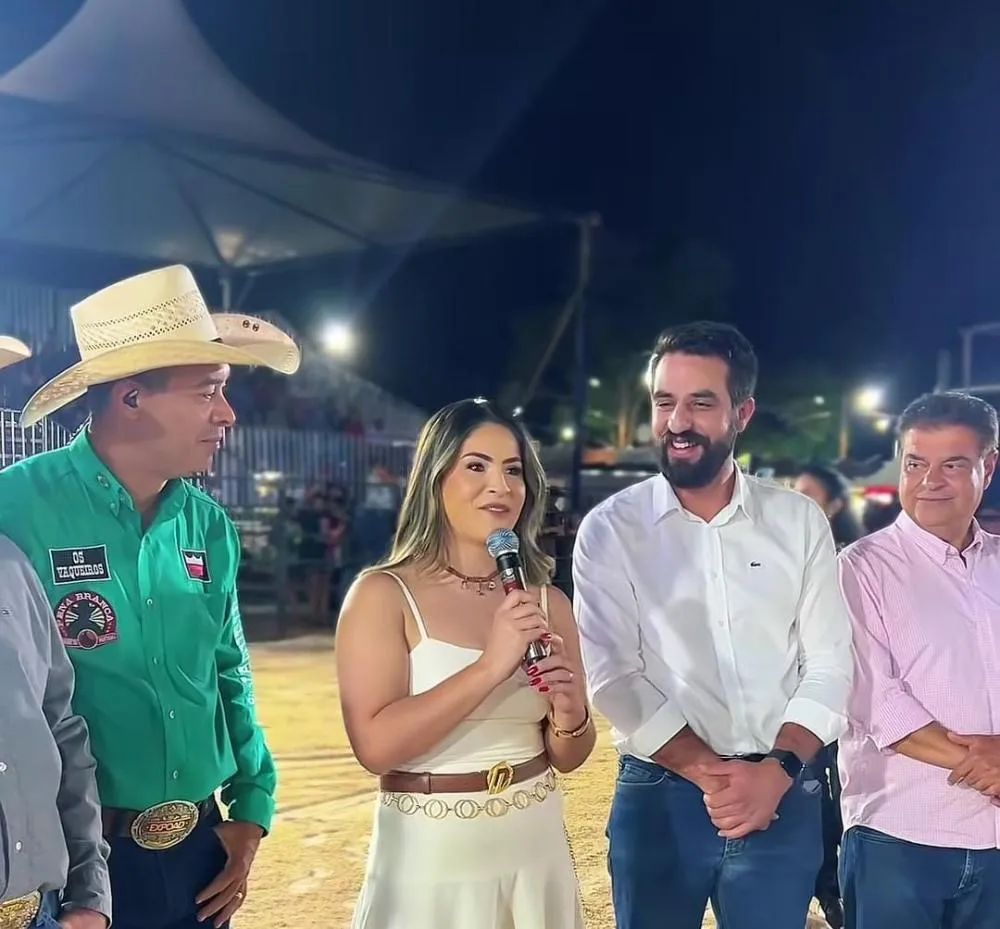 Autoridades locais, regionais, estaduais e federais prestigiaram a abertura da Expoad 2025 em Deodápolis