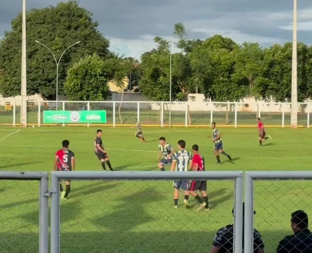 Campeonato municipal de Deodápolis tem empate emocionante e goleada na abertura do torneio no estádio Sebastião Rodrigues dos Santos