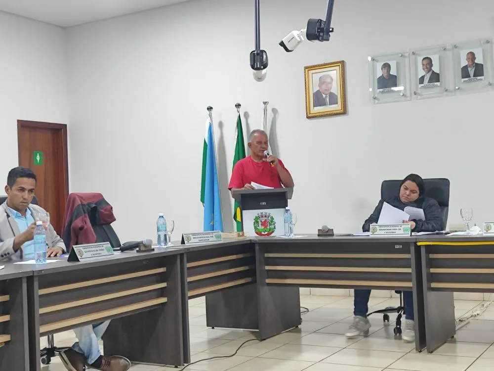 Vereador Edmilson da Banda propõe em indicações, quebra-molas nas ruas João Nicolau, Pedro Firmino e avenida Francisco A. da Silva