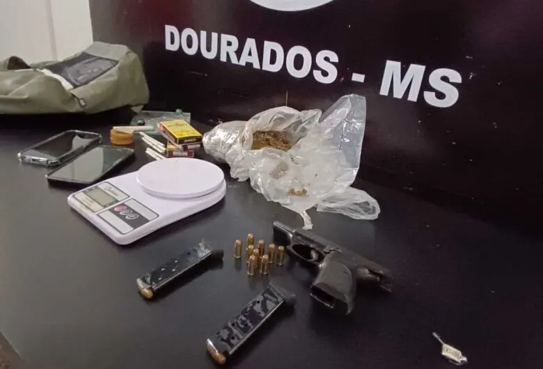 Filho possuía uma arma em casa e realizava pressão psicológica contra a mãe idosa - Crédito: Osvaldo Duarte/Dourados News