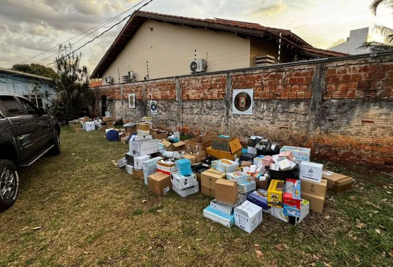 Receita e PF apreenderam mercadorias avaliadas em R$ 600 mil - Crédito: Divulgação