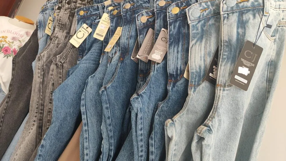 Loja Matitas surpreende com linha jeans feminina a partir de R$ 99 em Deodápolis
