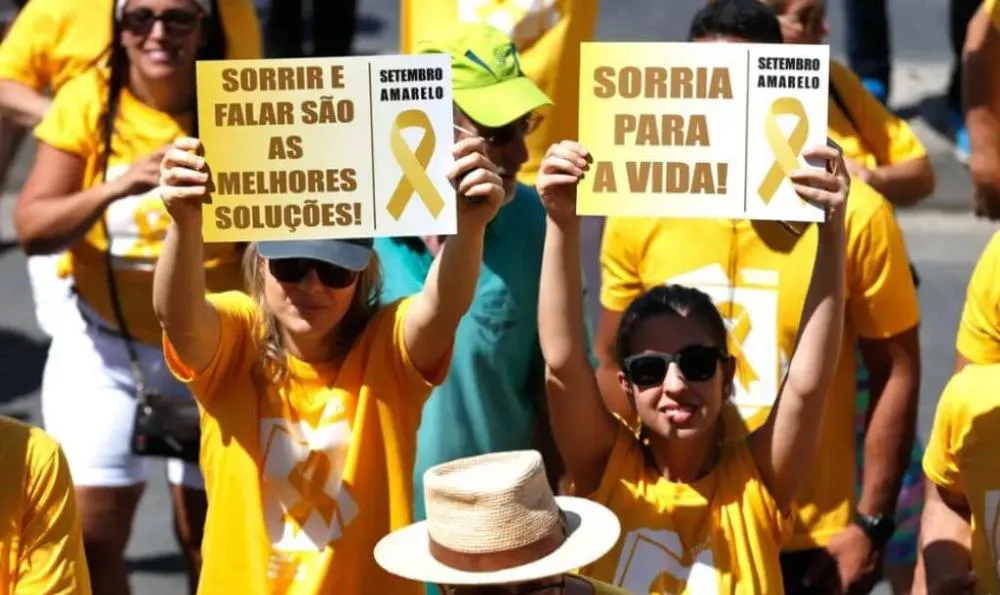 Pediatras alertam para aumento de autoagressão entre adolescentes