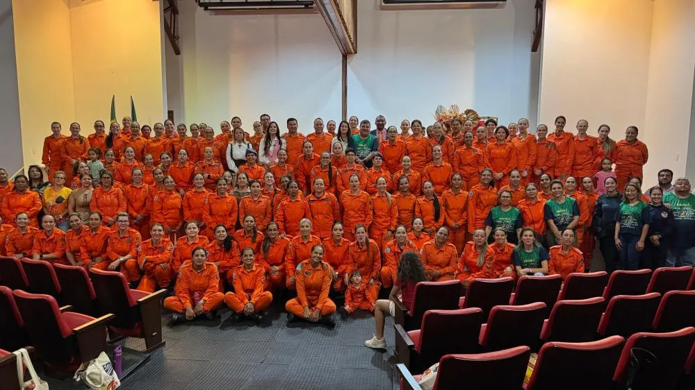 Deputada Lia Nogueira participa da abertura do 13º Encontro Estadual de Bombeiras Militares e reforça protagonismo feminino em MS