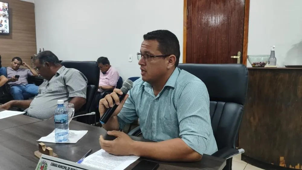 Vereador Wanderley solicita patrolamento e cascalhamento das ruas do distrito de Porto Vilma